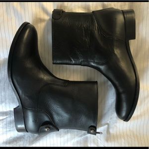 NEW Frye Boots
